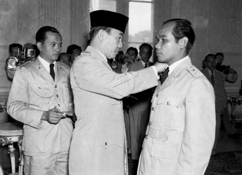 PRESIDENT SOEKARNO APPOINTS TB SIMATUPANG AS MAJOR GENERAL