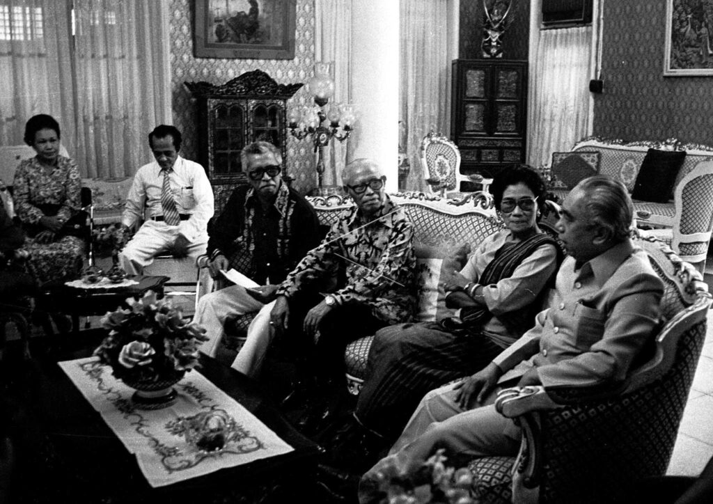 Vice President Adam Malik and Maluku’s National Combatants