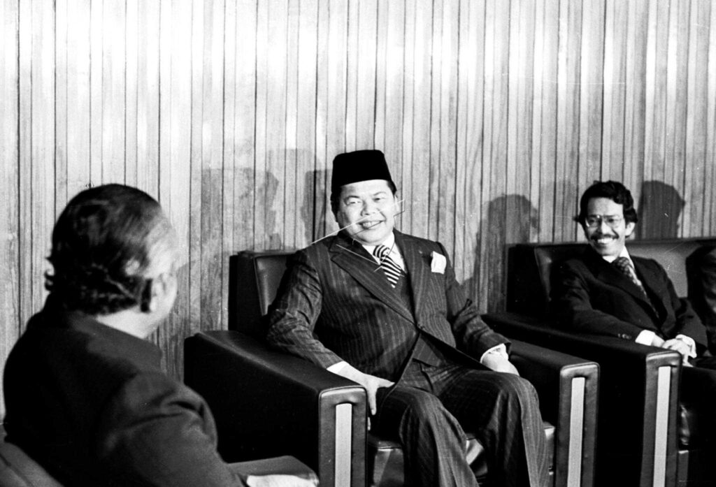 President Soeharto Welcomes Malaysia’s Information Minister Datuk Mohammad