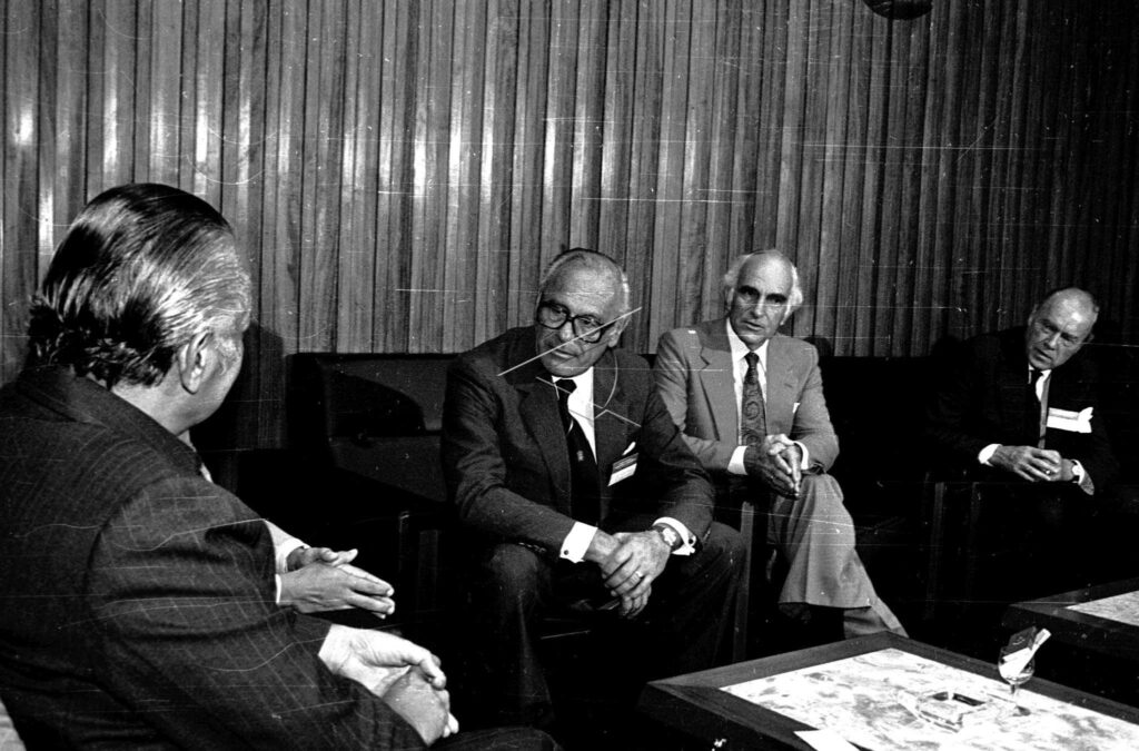 President Soeharto Welcomes Delegations of The Association of West German Industries