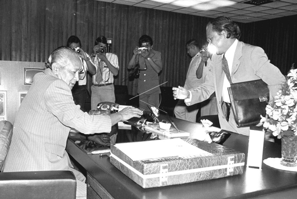 PRESIDENT RECEIVES WORK REPORT OF RESEARCH AND TECHNOLOGY MINISTER