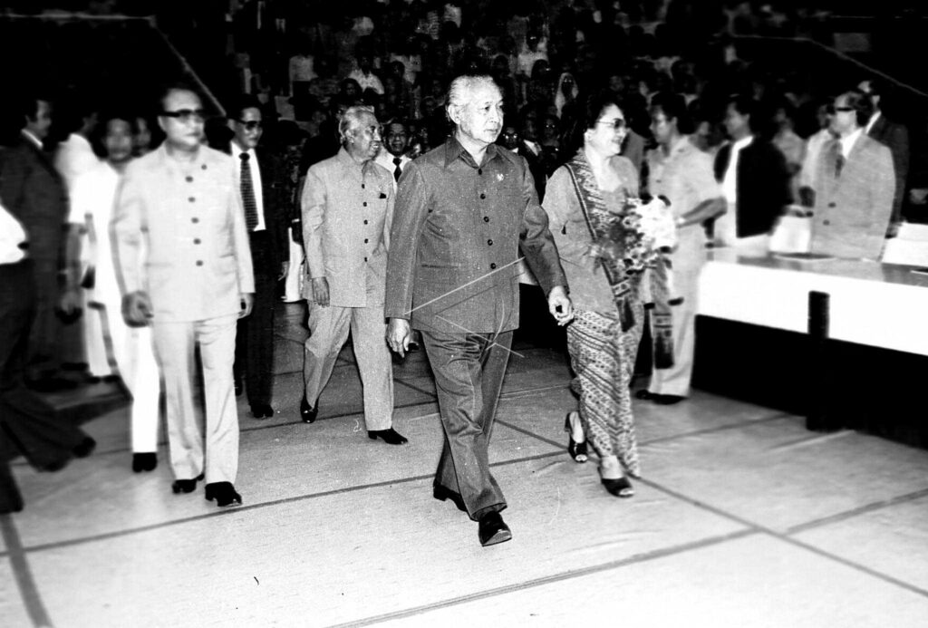 PRESIDENT SOEHARTO ATTENDS COOPERATIVE DAY COMMEMORATION