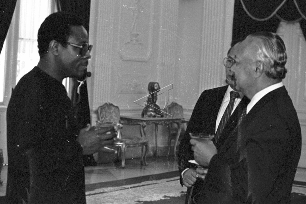 PRESIDENT SOEHARTO RECEIVED THE AMBASSADOR OF TANZANIA