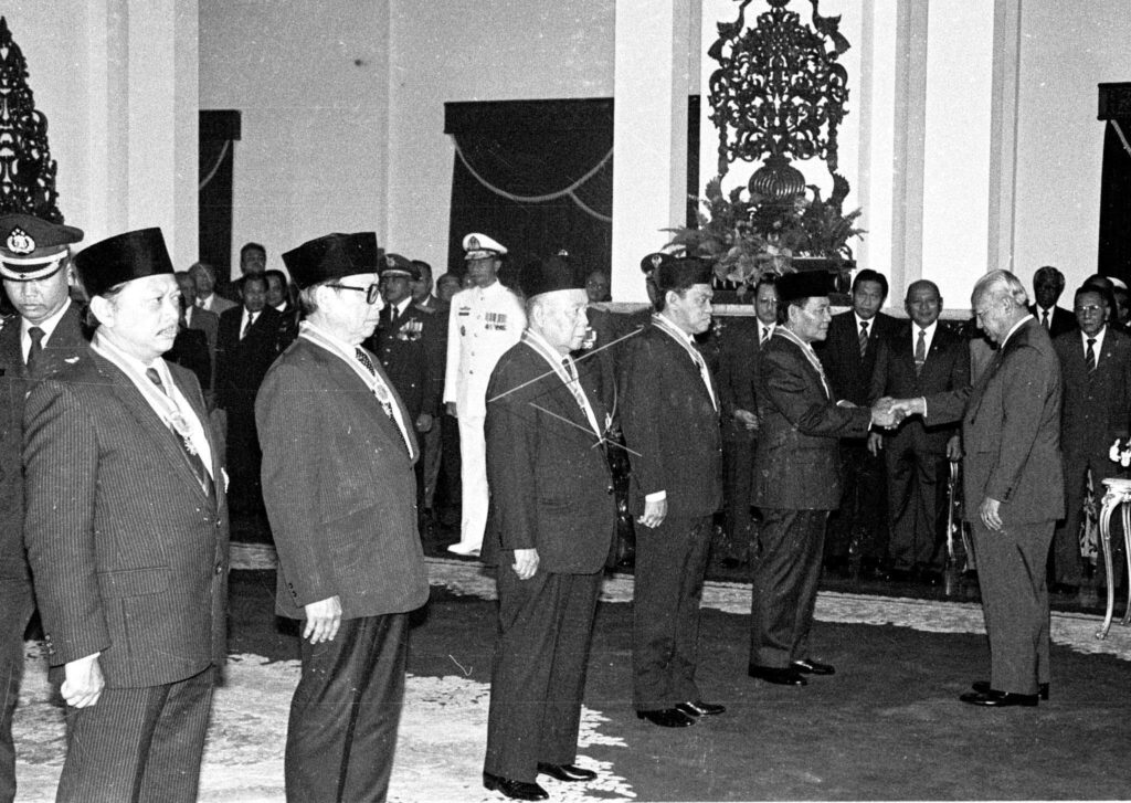 PRESIDENT BESTOWS BINTANG MAHAPUTRA UTAMA