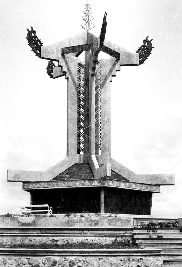 Radio Rimba Raya Monument