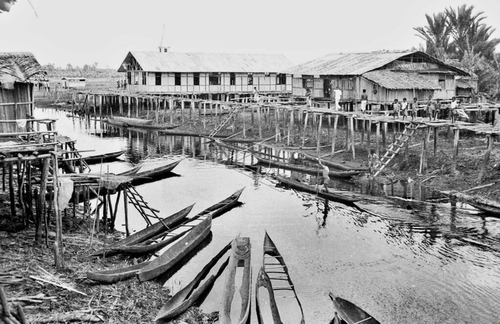 FUNCTION CHANGE OF INANWATAN RIVER