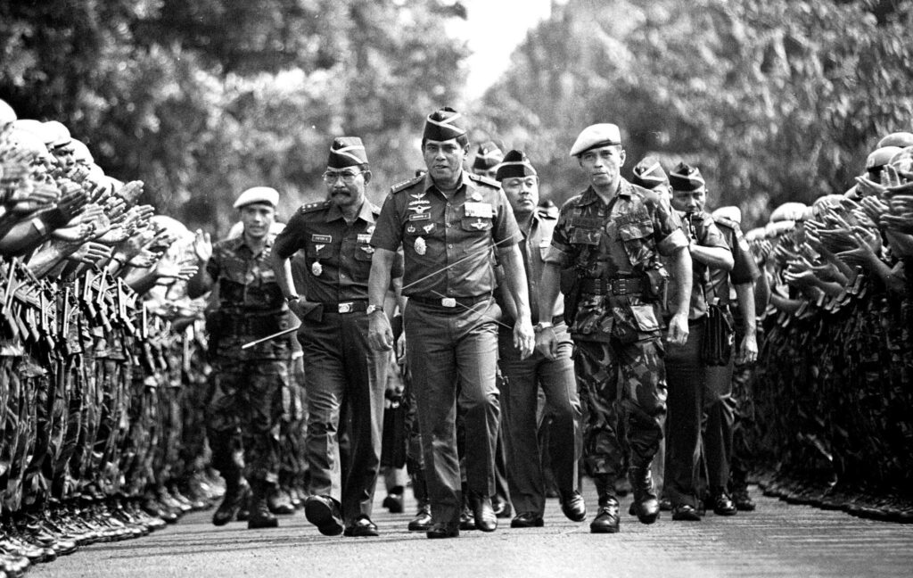 VISITING YONKES KOSTRAD