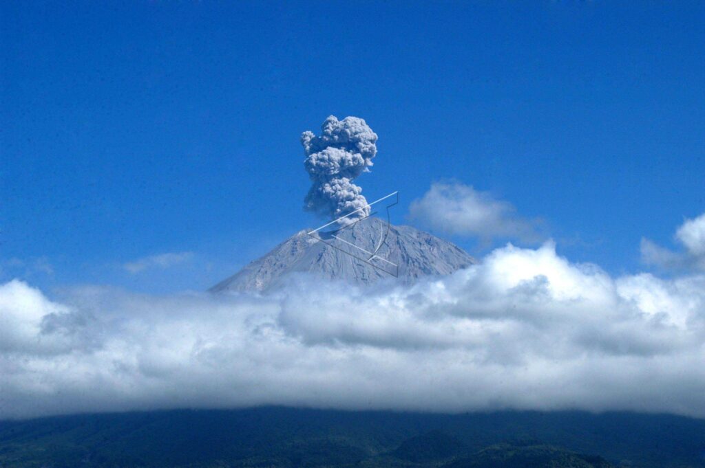 MOUNT SEMERU ERUPTION