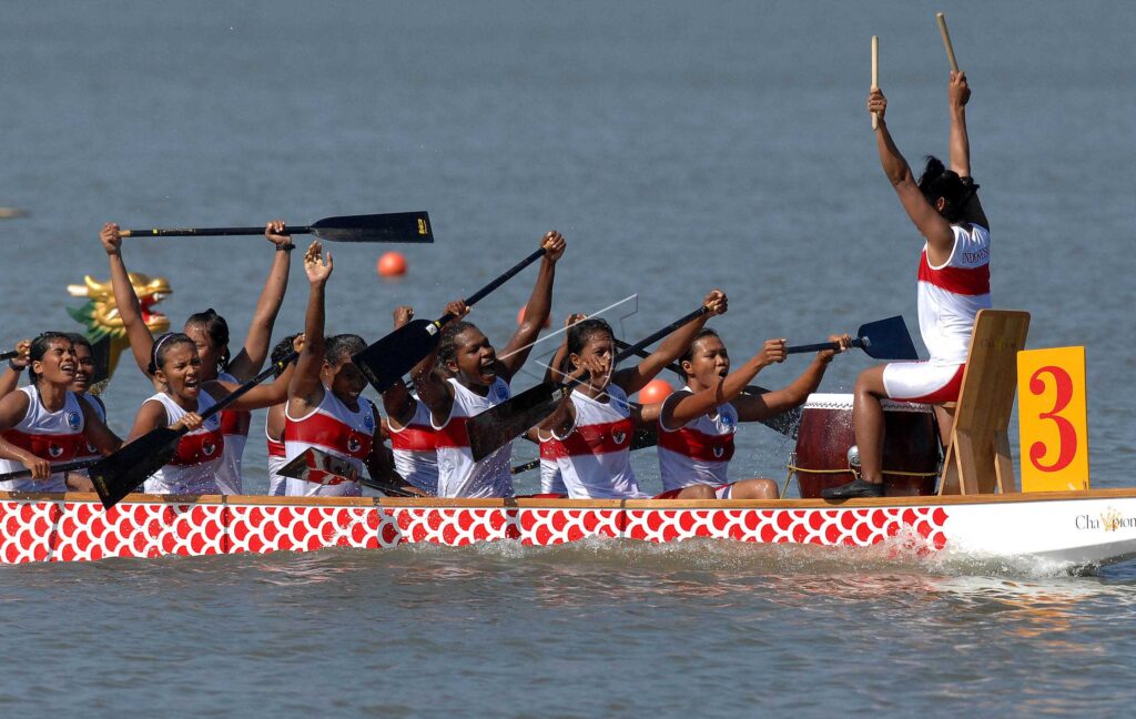 INDONESIAN DRAGON BOAT TEAM WINS GOLD MEDAL