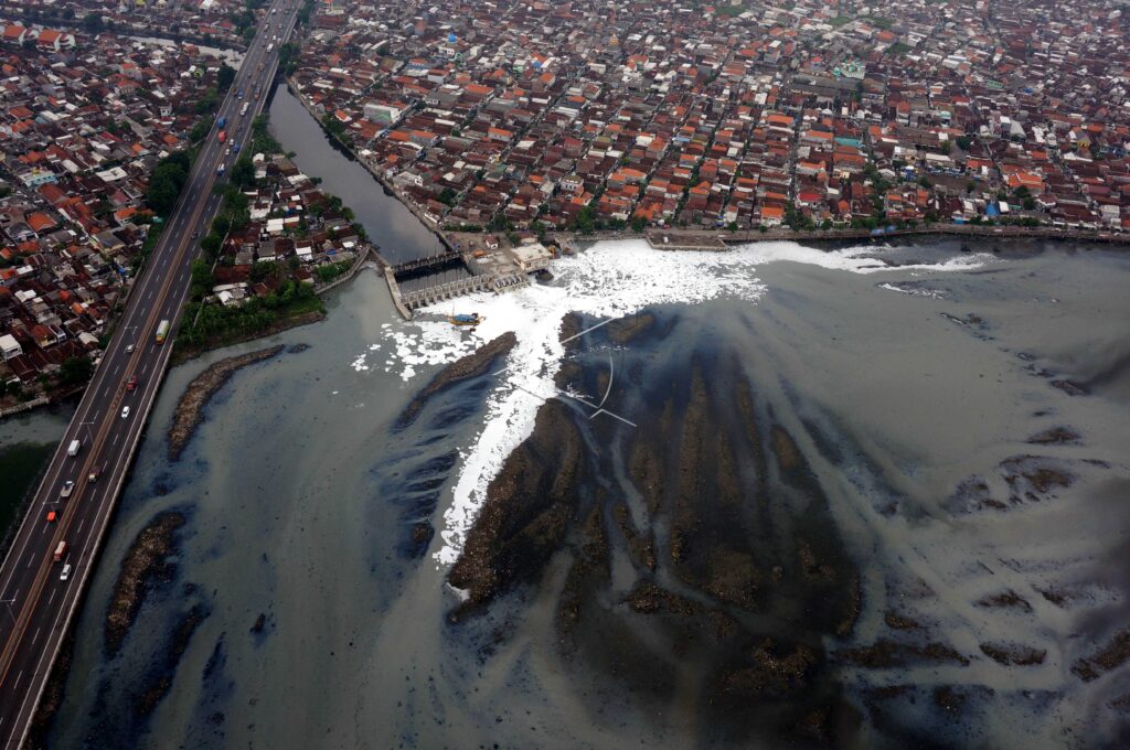 Polluted Water of Kalimas