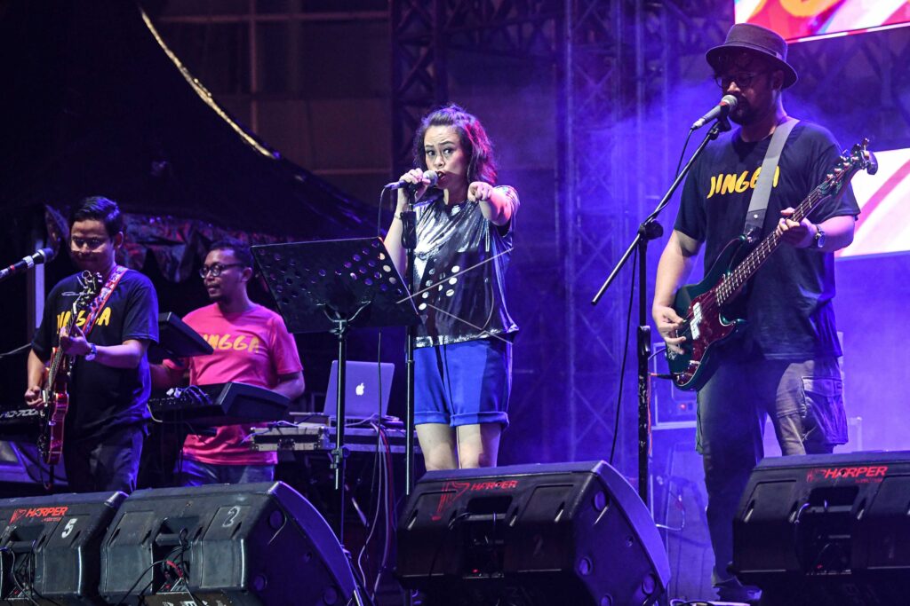 JINGGA AT 90’S FESTIVAL