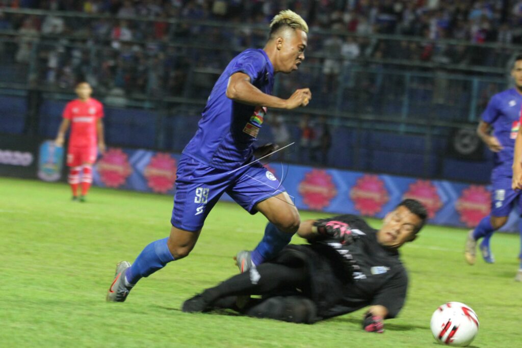 AREMA TAKLUKKAN SABAH FA
