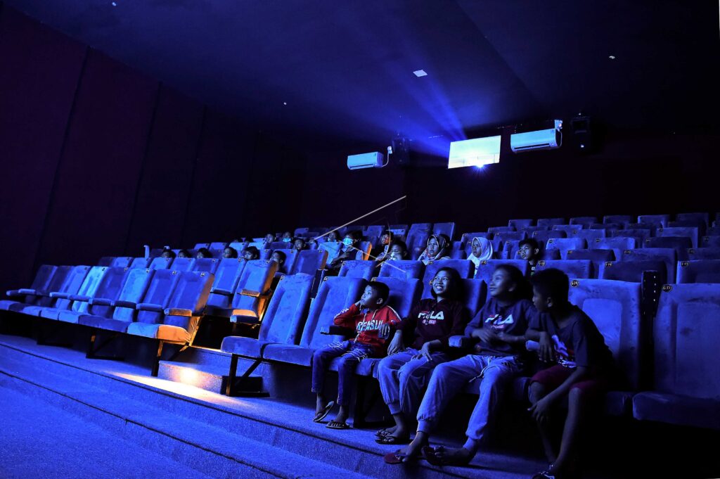 PEOPLE’S CINEMA AT TELUK GONG MARKET