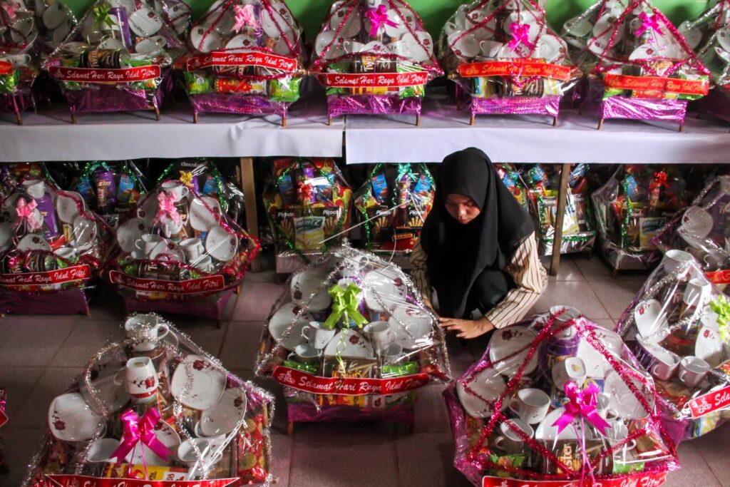 BISNIS PARCEL LEBARAN DITENGAH PANDEMI COVID-19