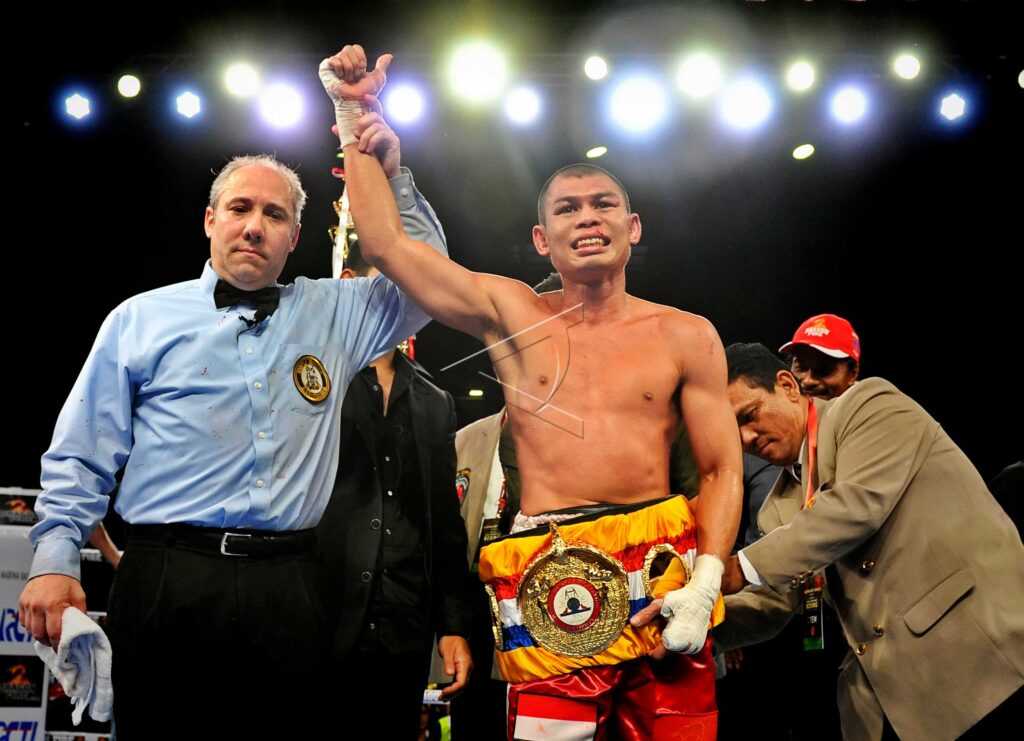 CHRIS JOHN WBA CHAMPION