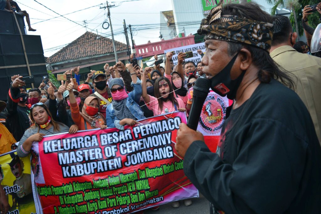 UNJUK RASA PELAKU USAHA PESTA PERNIKAHAN