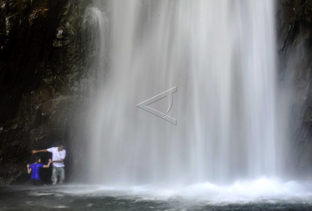 SURA KAKEWANG WATERFALL