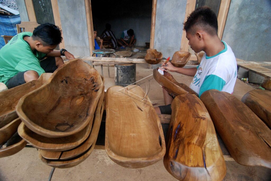 FRUIT HOLDER HANDICRAFTS