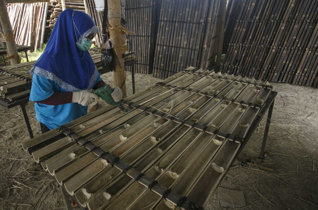 BAMBOO PANELS CRAFTING