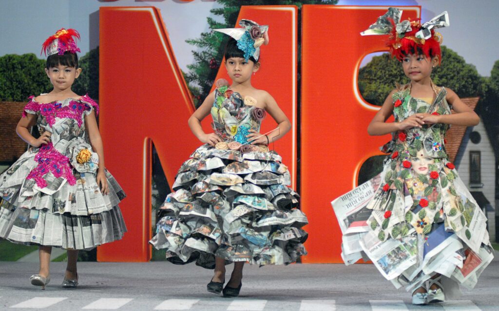 RECYCLED CLOTHING FASHION