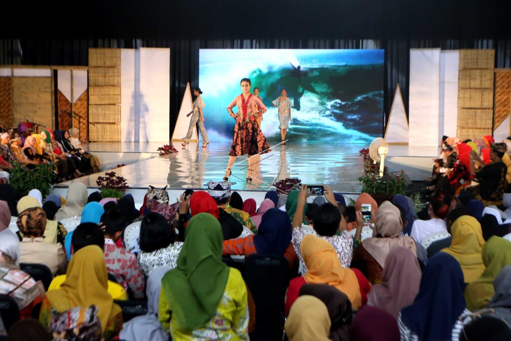 FESTIVAL KEBAYA BANYUWANGI