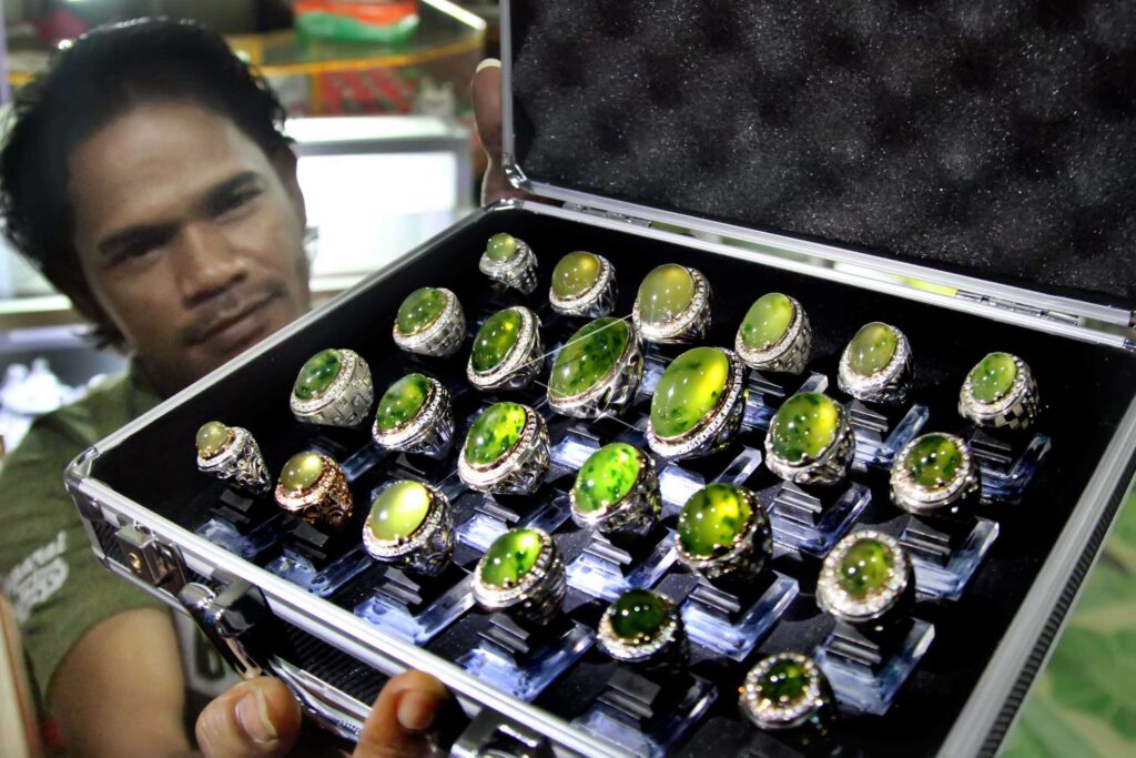 QUALITY EXPORT JADE GEMS