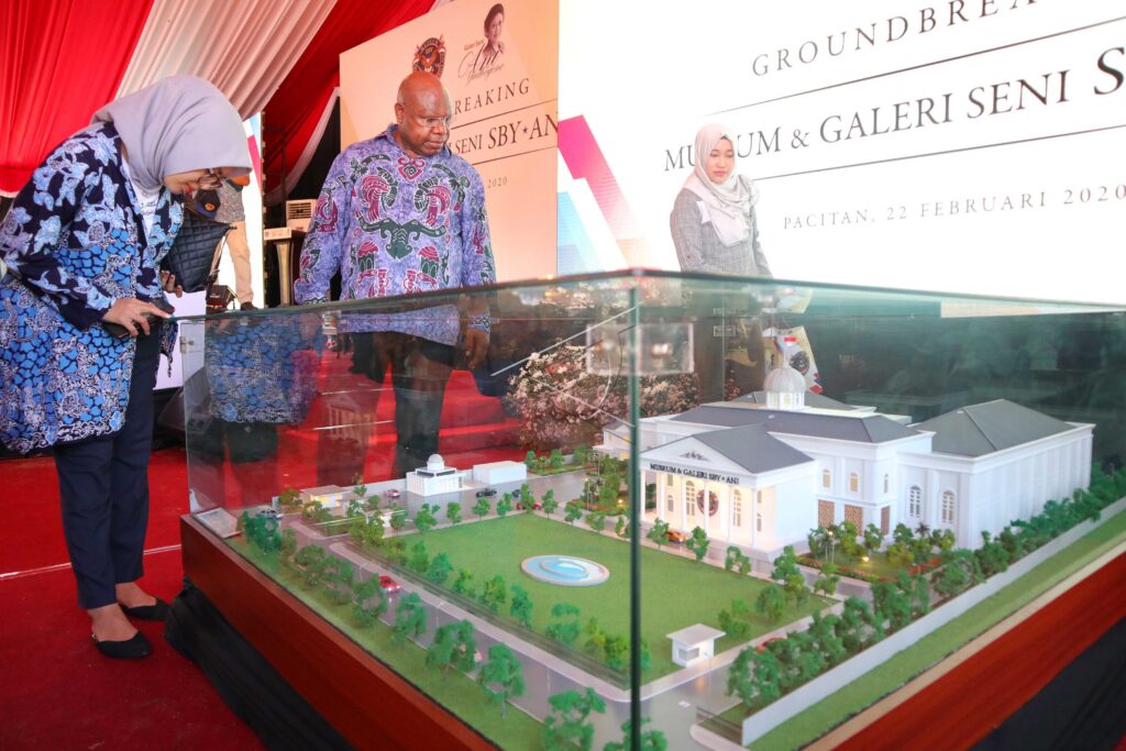 PEMBANGUNAN MUSEUM SBY-ANI DI PACITAN