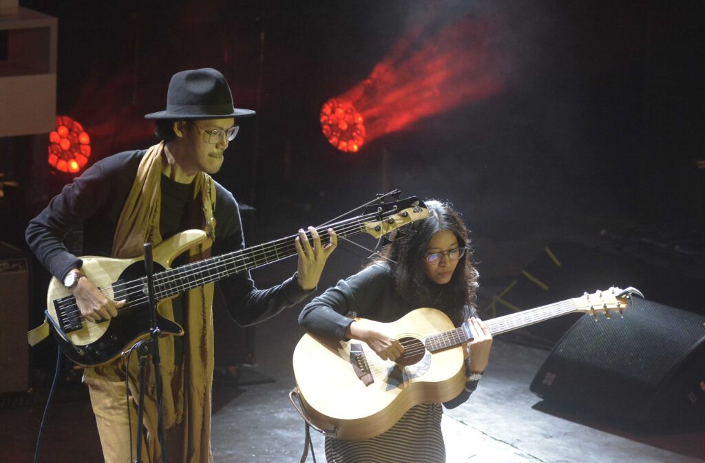 DUO MUSICIAN ENDAH N RHESA