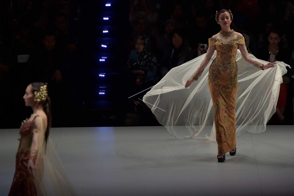 2ND DAY INDONESIA FASHION WEEK