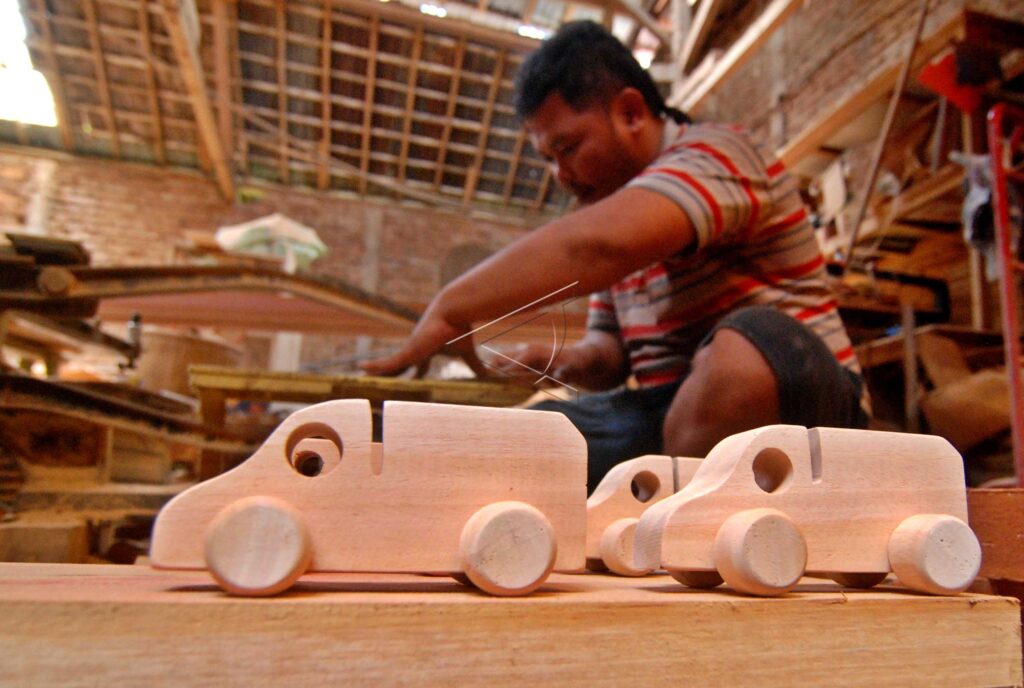 CHILD EDUCATION TOY CRAFTS