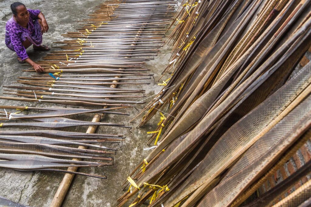 SNAKE SKIN TANNING INDUSTRY