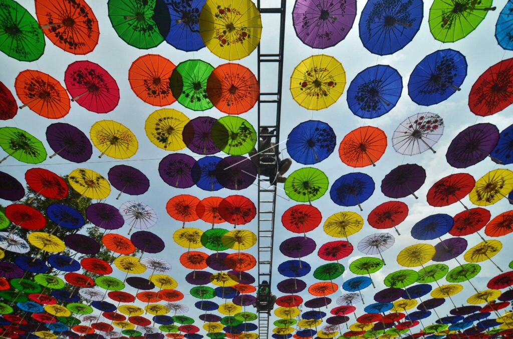 GEULIS TRADITIONAL UMBRELLAS