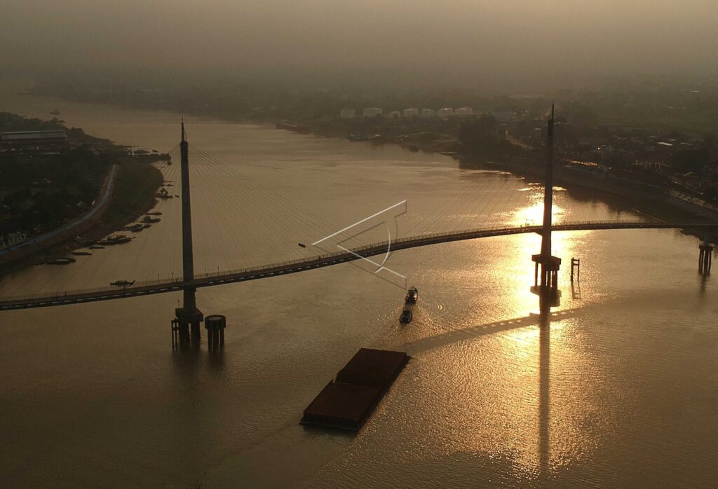 SUNGAI BATANGHARI JAMBI