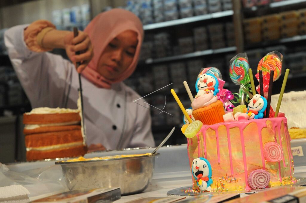 CAKE DECORATION CLASS
