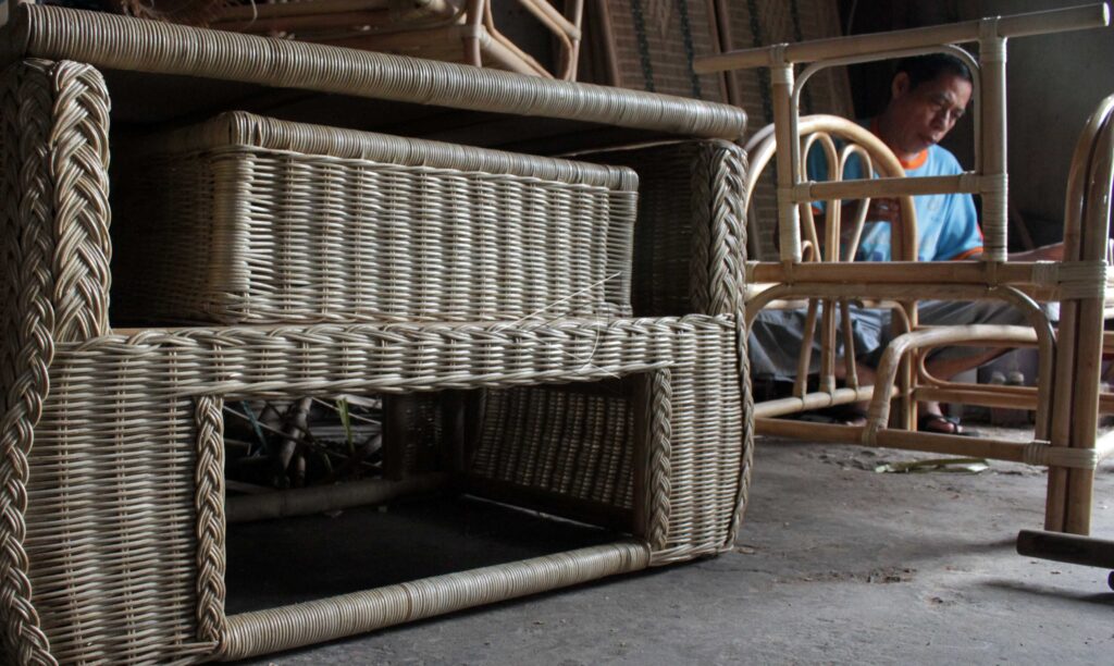 RATTAN CHAIR CRAFTS
