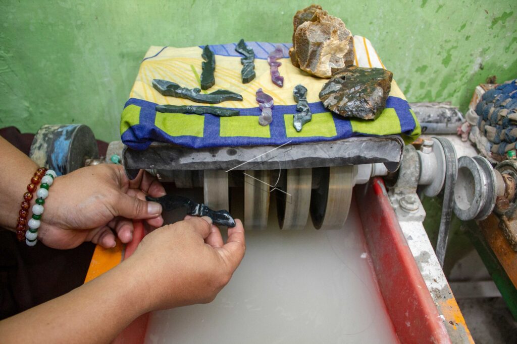 CRAFTS OF AGATE STONE.