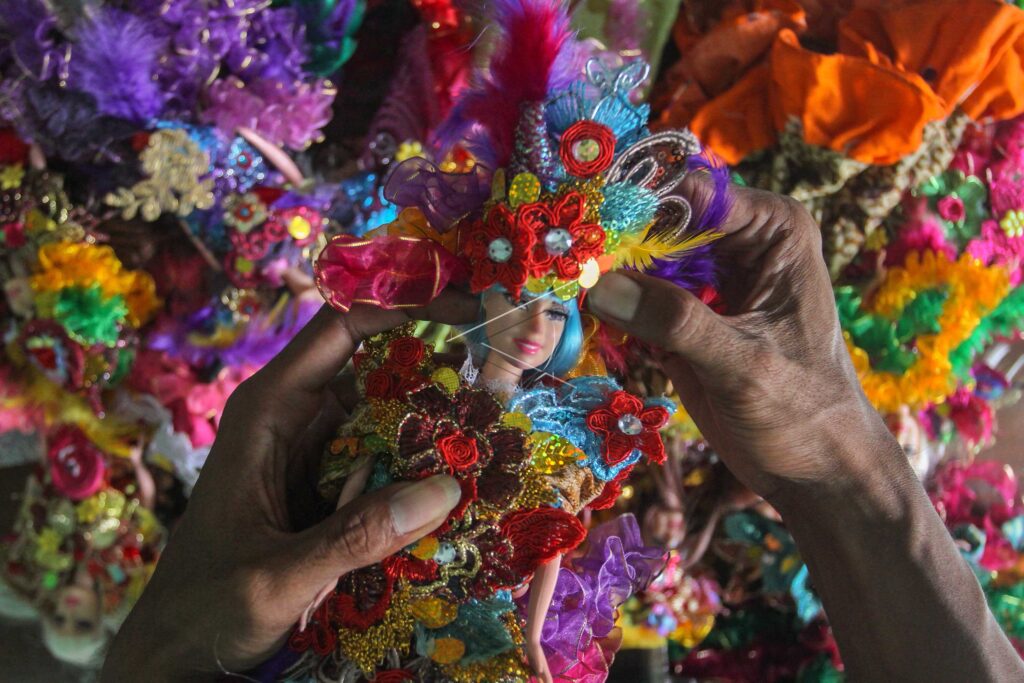 BATIK CUSTOME BARBIE DOLL CRAFT