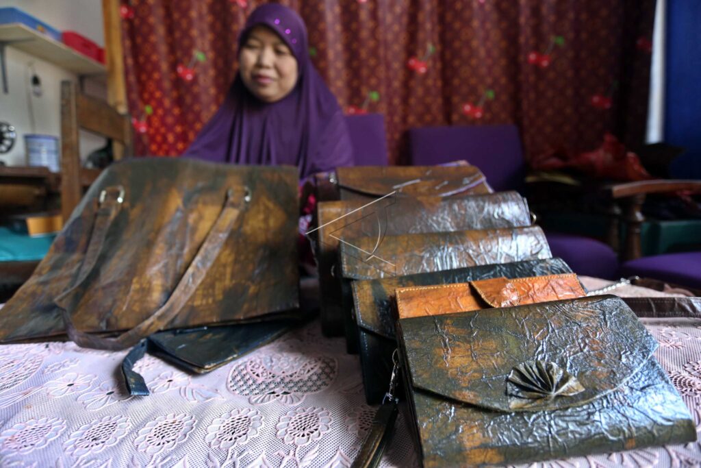 CEMENT PAPER HANDICRAFT BAGS