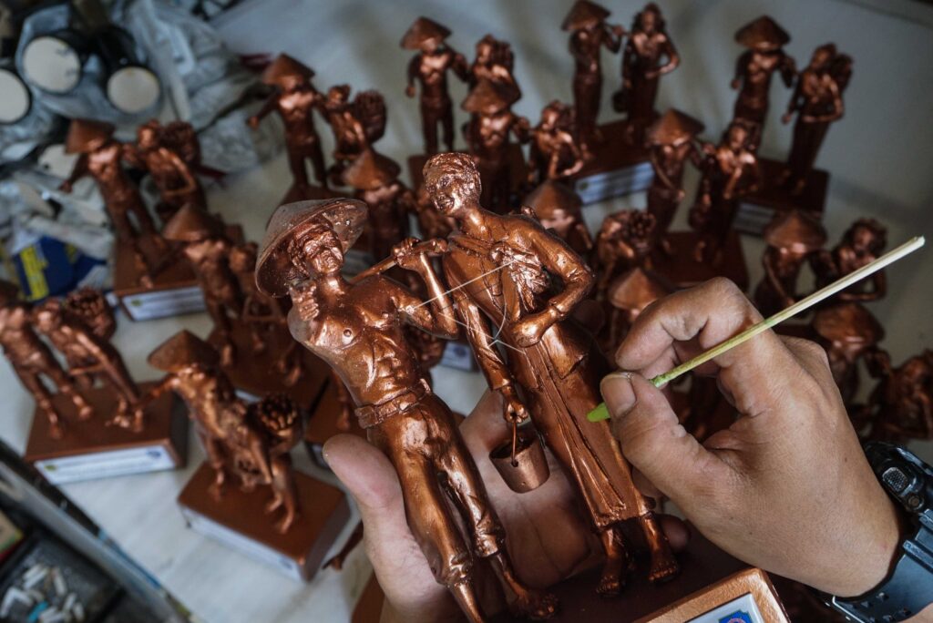 VANDEL CHARACTER CRAFTS