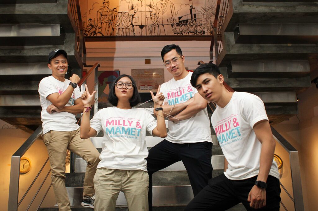 KUNJUNGAN MEDIA PEMERAN FILM MILLY DAN MAMET