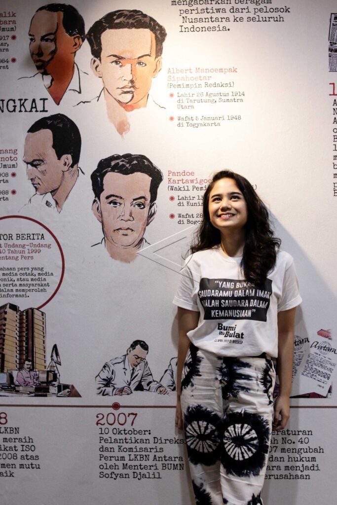 BUMI ITU BULAT MOVIE