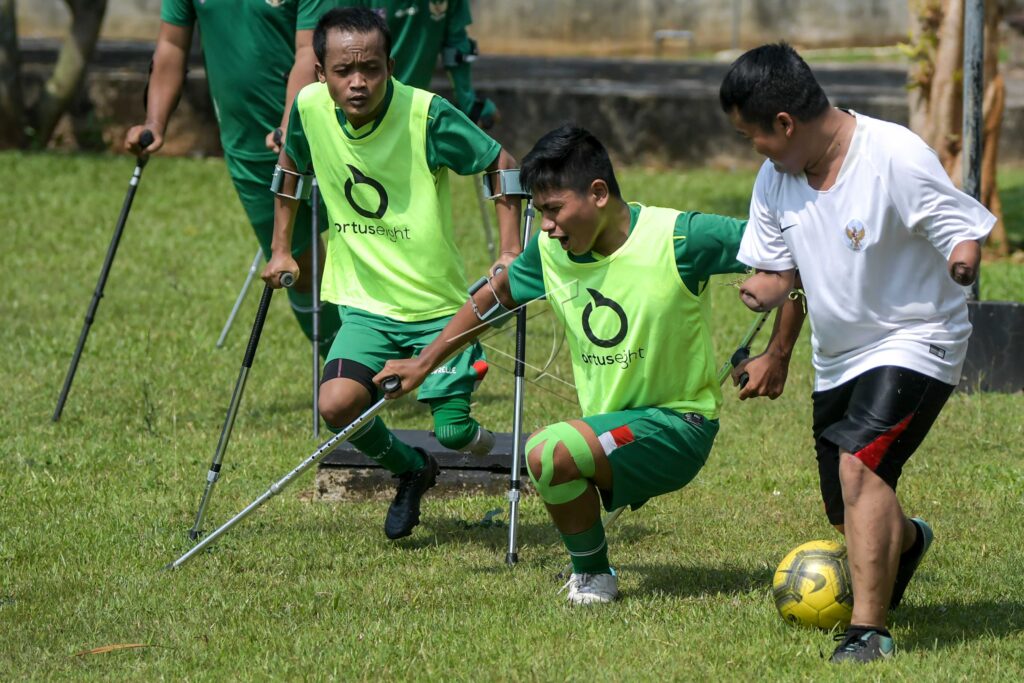 LATIHAN JELANG PIALA ASIA AMPUTEE FOOTBALL