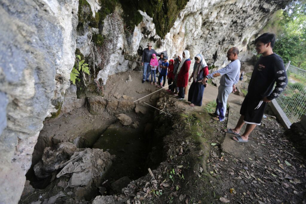 CULTURAL HERITAGE SITE LOYANG MENDALE