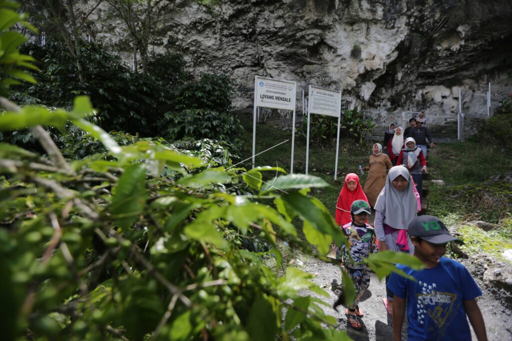 CULTURAL HERITAGE SITE LOYANG MENDALE