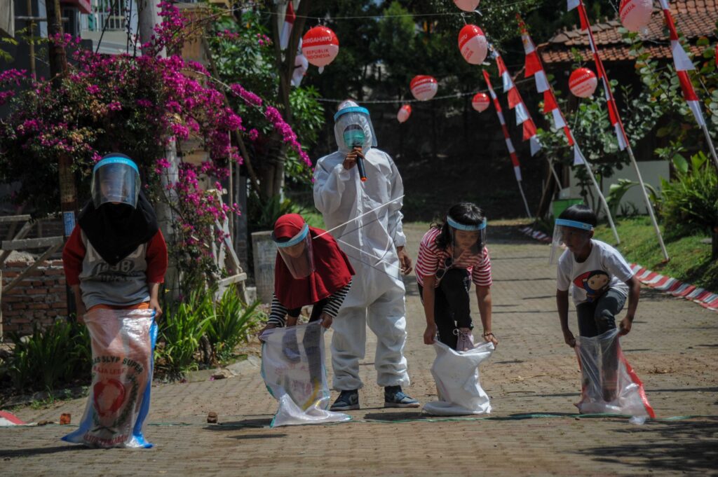 LOMBA AGUSTUSAN DENGAN PROTOKOL KESEHATAN