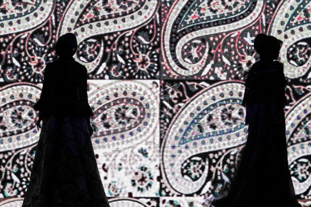 ROMANTIC HIJAB CULTURE BY IVAN GUNAWAN