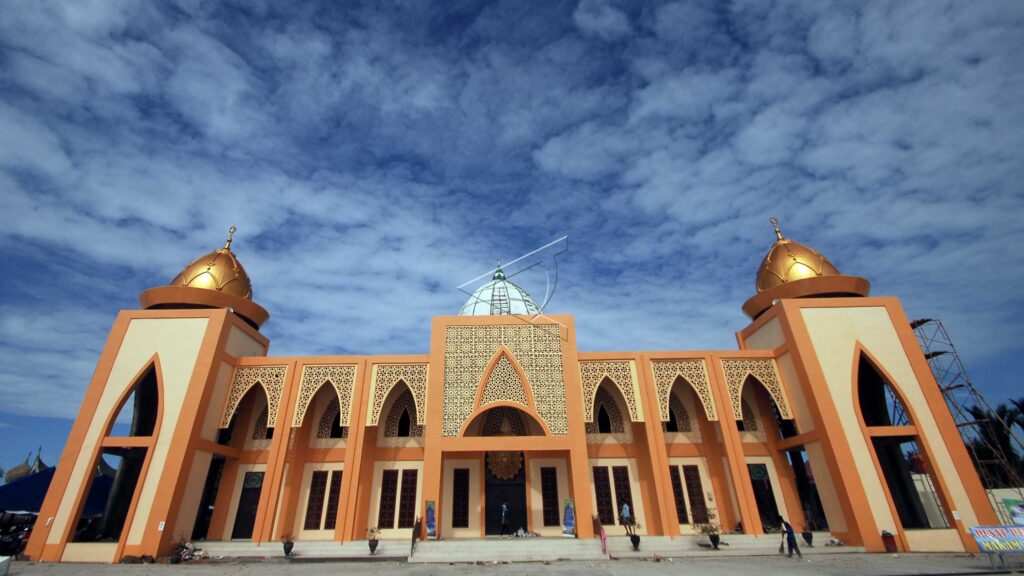 MASJID AGUNG SYEKH BURHANUDDIN