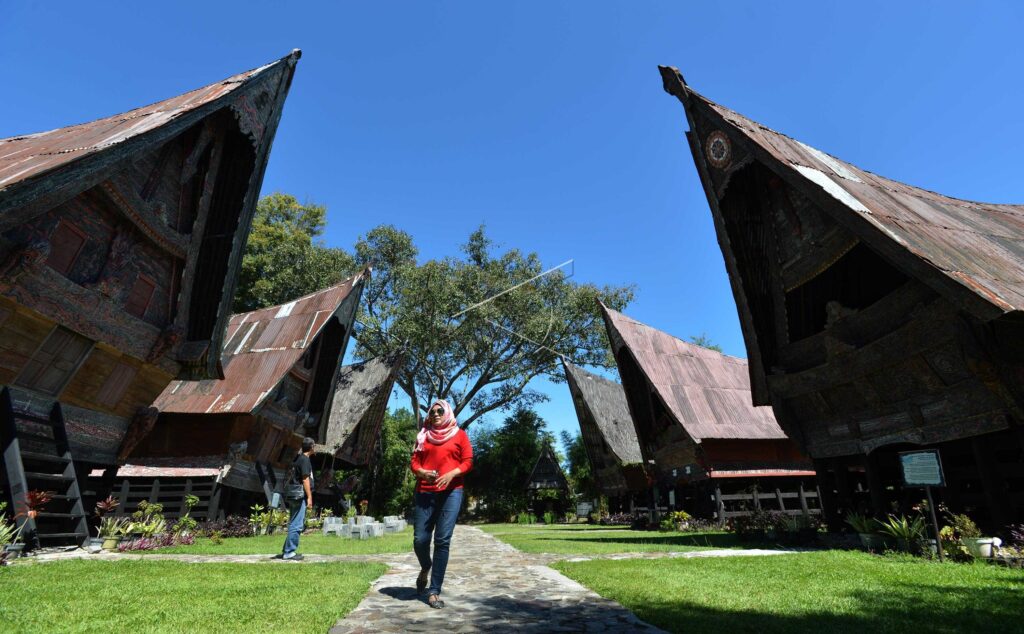 MUSEUM BATAK TB SILALAHI CENTER