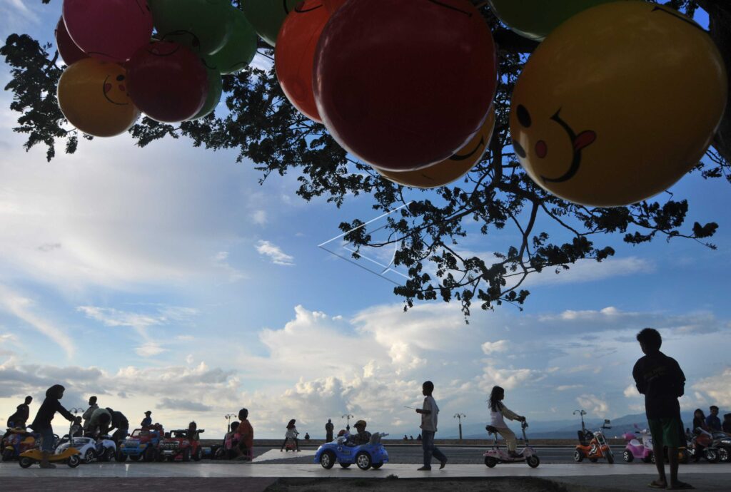 NGABUBURIT AT PALU BAY PAVILION