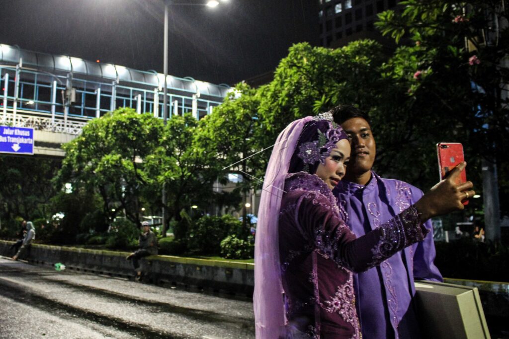 NEW YEAR’S EVE MASS WEDDING